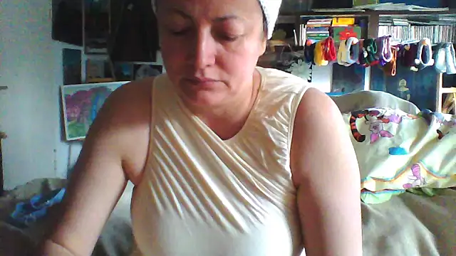 Snapshot of MariaAnaSunshine chatting on 20, 12, 2025 MariaAnaSunshine online show from 20, 12, 2025