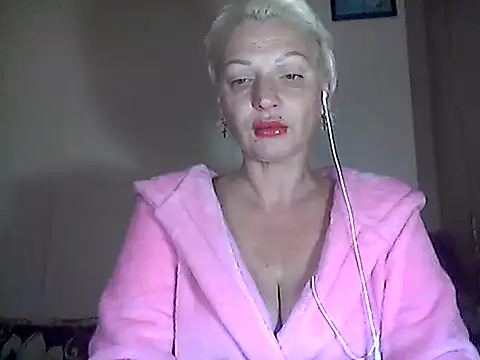 Snapshot of MaryJane441 chatting on 15, 10, 2025 MaryJane441 online show from 15, 10, 2025