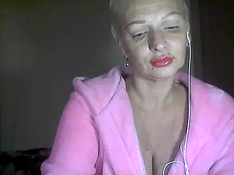 Snapshot of MaryJane441 chatting on 17, 10, 2025 MaryJane441 online show from 17, 10, 2025