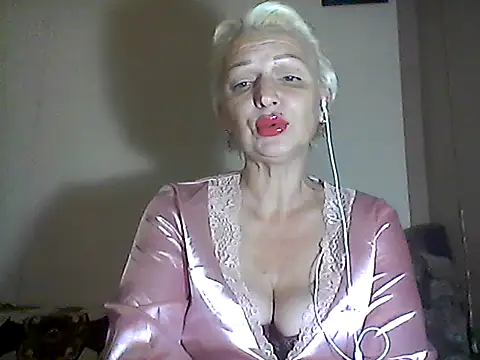Snapshot of MaryJane441 chatting on 25, 10, 2025 MaryJane441 online show from 25, 10, 2025
