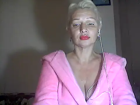 Snapshot of MaryJane441 chatting on 3, 11, 2025 MaryJane441 online show from 3, 11, 2025