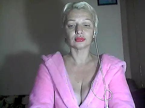 Snapshot of MaryJane441 chatting on 18, 11, 2025 MaryJane441 online show from 18, 11, 2025