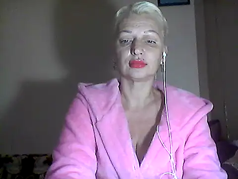 Snapshot of MaryJane441 chatting on 22, 11, 2025 MaryJane441 online show from 22, 11, 2025