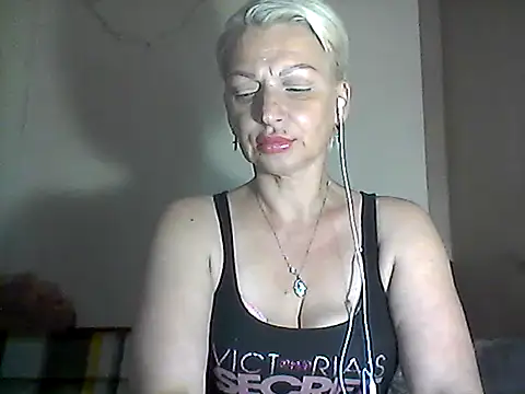 Snapshot of MaryJane441 chatting on 11, 7, 2026 MaryJane441 online show from 11, 7, 2026