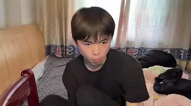 Snapshot of xiaottt1918 chatting on 7, 1, 2025 xiaottt1918 online show from 7, 1, 2025