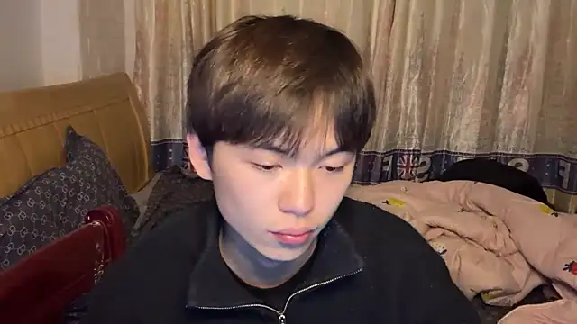 Snapshot of xiaottt1918 chatting on 7, 1, 2025 xiaottt1918 online show from 7, 1, 2025