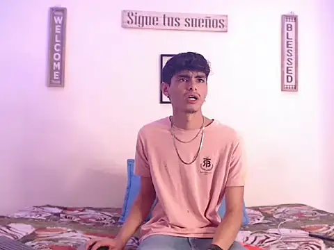 Snapshot of harrytomson_1 chatting on 18, 1, 2025 harrytomson 1 online show from 18, 1, 2025