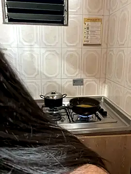 Snapshot of zoe_roux21 chatting on 7, 11, 2025 zoe roux21 online show from 7, 11, 2025