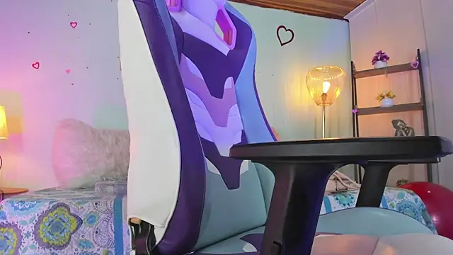 honey fox1 online show from 15, 12, 2024