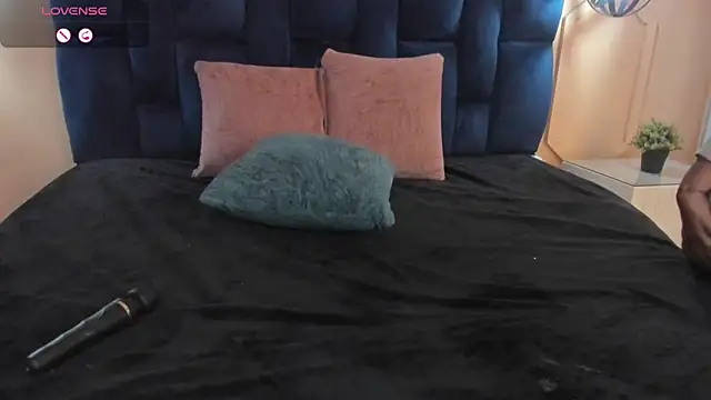 Yazmin rouse online show from 16, 1, 2025