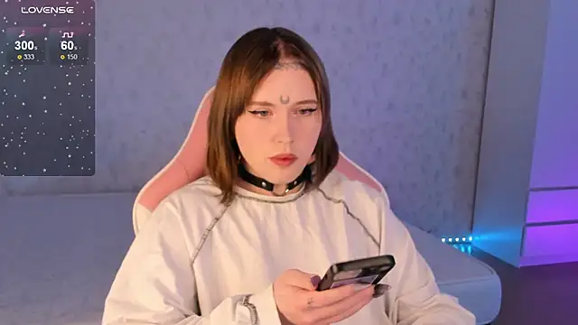 Snapshot of Spliti_moon chatting on 1, 3, 2025 Spliti moon online show from 1, 3, 2025