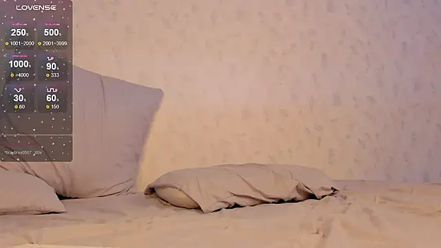 Snapshot of Spliti_moon chatting on 15, 3, 2025 Spliti moon online show from 15, 3, 2025