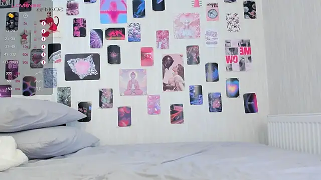 Snapshot of Spliti_moon chatting on 12, 9, 2025 Spliti moon online show from 12, 9, 2025