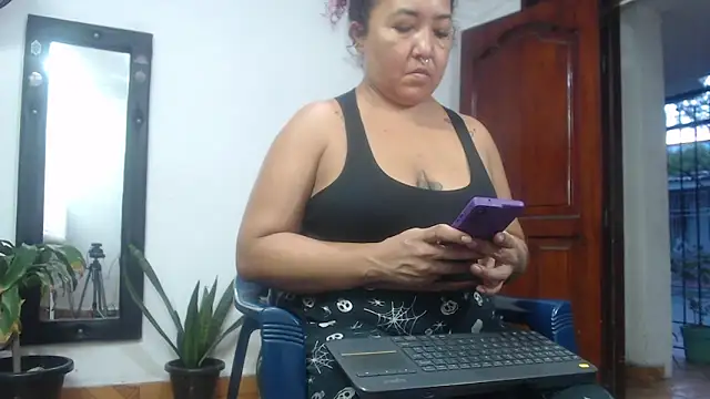 Snapshot of cougar_town chatting on 27, 10, 2025 cougar town online show from 27, 10, 2025