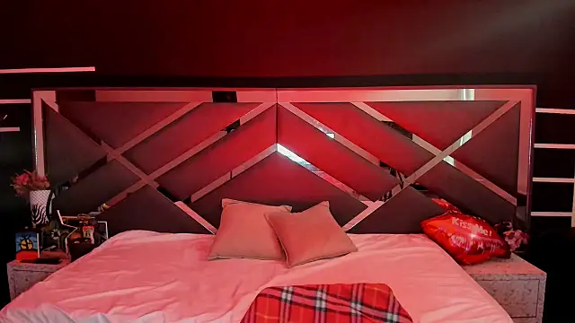 SexyNaf online show from 18, 9, 2025