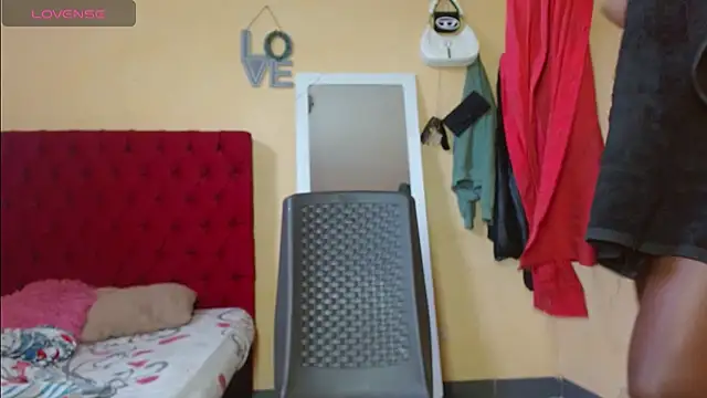 cristinamontiel online show from 8, 1, 2025