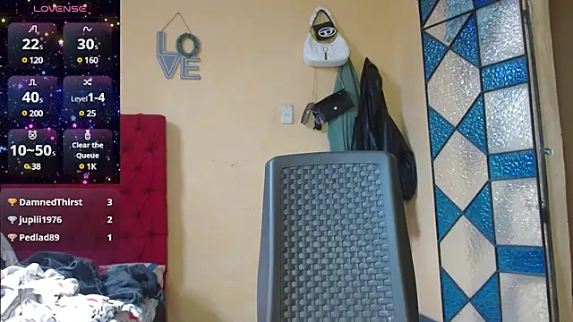 cristinamontiel online show from 30, 1, 2025