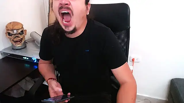 Snapshot of webothtwo chatting on 8, 1, 2025 webothtwo online show from 8, 1, 2025