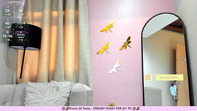 Snapshot of _EmilyJireh_ chatting on 18, 2, 2025  EmilyJireh  online show from 18, 2, 2025