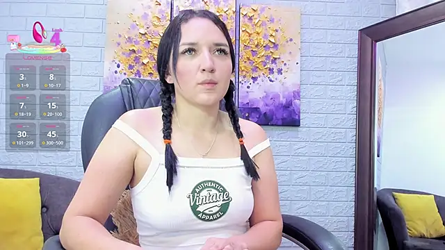 Snapshot of _EmilyJireh_ chatting on 20, 9, 2025  EmilyJireh  online show from 20, 9, 2025