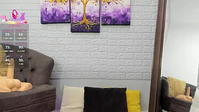 Snapshot of _EmilyJireh_ chatting on 4, 10, 2025  EmilyJireh  online show from 4, 10, 2025
