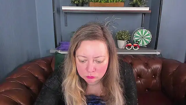 JesiaFoxi online show from 10, 1, 2025