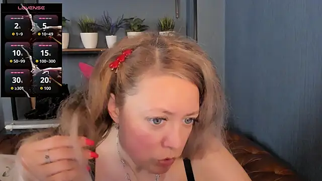 JesiaFoxi online show from 3, 7, 2026
