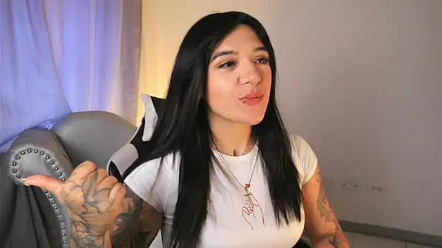 ashleyvalirya online show from 11, 5, 2026