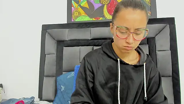 tatiana valencia online show from 8, 1, 2025