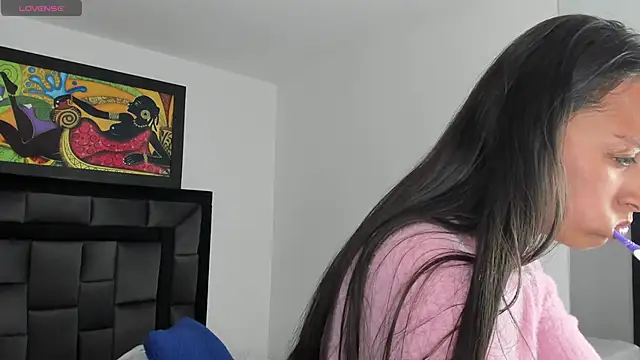 tatiana valencia online show from 31, 1, 2025