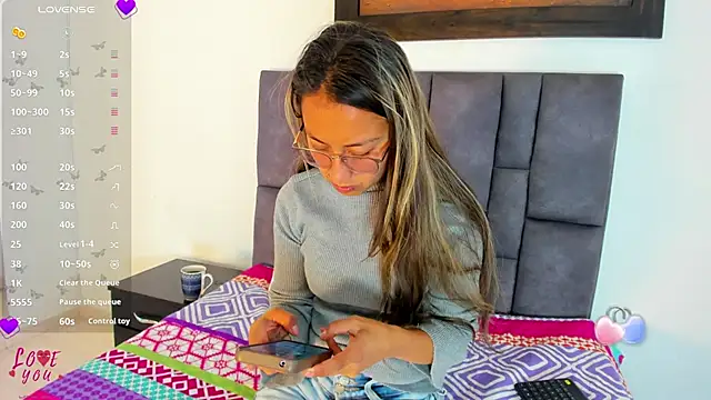 Snapshot of tatiana_valencia chatting on 20, 5, 2026 tatiana valencia online show from 20, 5, 2026