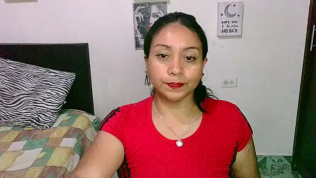 Snapshot of zaray_bella chatting on 13, 2, 2025 zaray bella online show from 13, 2, 2025