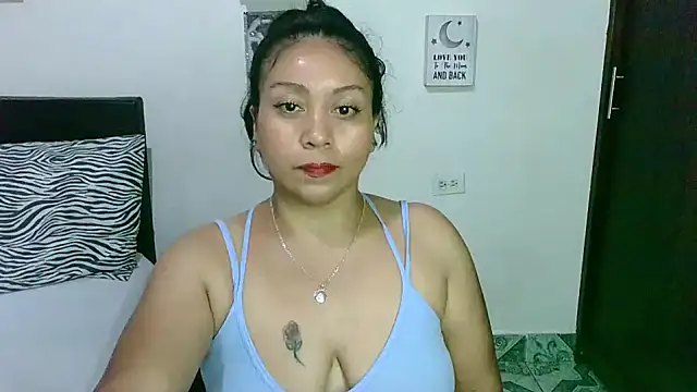 Snapshot of zaray_bella chatting on 3, 3, 2025 zaray bella online show from 3, 3, 2025