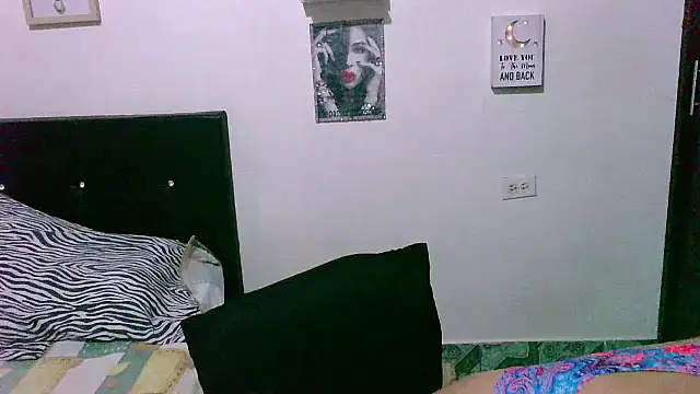 Snapshot of zaray_bella chatting on 13, 9, 2025 zaray bella online show from 13, 9, 2025