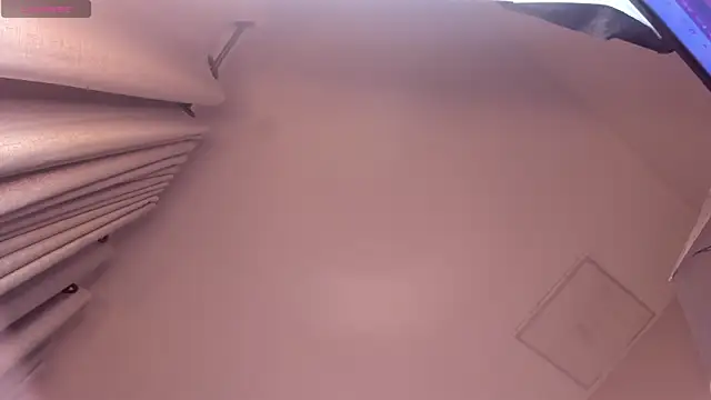 Snapshot of Giovanna_oliveira chatting on 15, 10, 2025 Giovanna oliveira online show from 15, 10, 2025