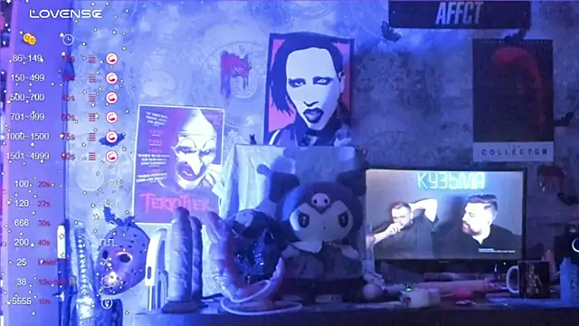 Snapshot of KuromiRacer_ chatting on 16, 9, 2025 KuromiRacer  online show from 16, 9, 2025