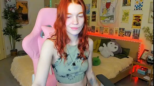 Snapshot of Sunny_Elly chatting on 2, 2, 2025 Sunny Elly online show from 2, 2, 2025