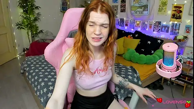 Snapshot of Sunny_Elly chatting on 7, 4, 2026 Sunny Elly online show from 7, 4, 2026