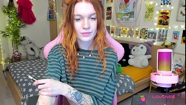 Snapshot of Sunny_Elly chatting on 12, 4, 2026 Sunny Elly online show from 12, 4, 2026