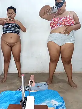 Snapshot of Lucky-hot-girls chatting on 12, 10, 2025 Lucky-hot-girls online show from 12, 10, 2025