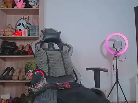 Danna Bella666 online show from 12, 5, 2026