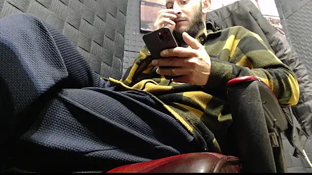 hardbigcock16 online show from 26, 11, 2025