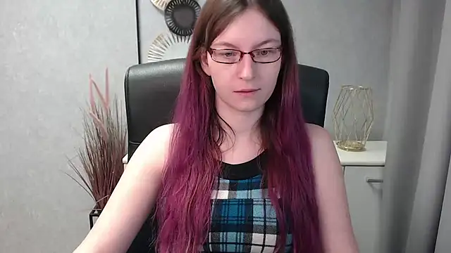 emmaxDelight online show from 30, 1, 2025