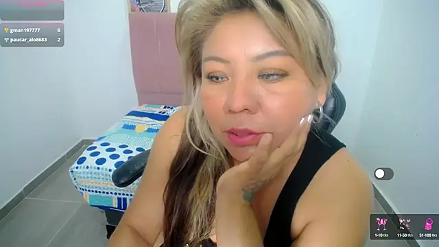 Snapshot of victoria_love89 chatting on 23, 3, 2025 victoria love89 online show from 23, 3, 2025