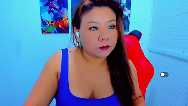 Snapshot of victoria_love89 chatting on 21, 4, 2026 victoria love89 online show from 21, 4, 2026