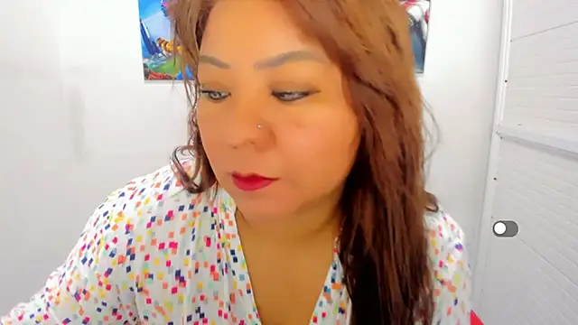 Snapshot of victoria_love89 chatting on 8, 5, 2026 victoria love89 online show from 8, 5, 2026
