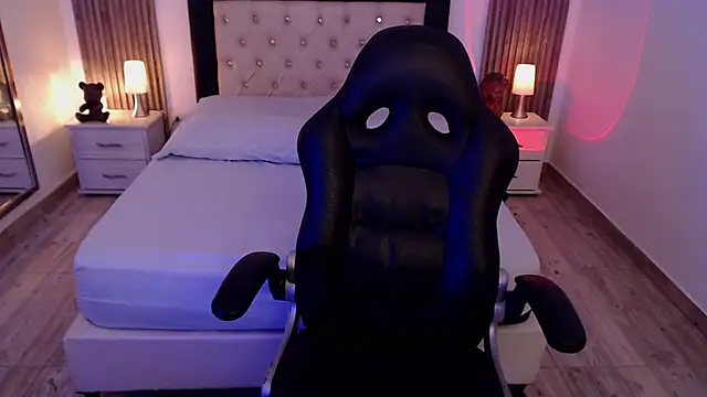 zoe jones13 online show from 30, 9, 2025