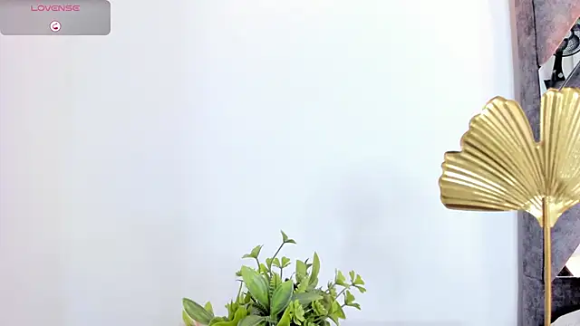 Mia ross16 online show from 16, 2, 2025