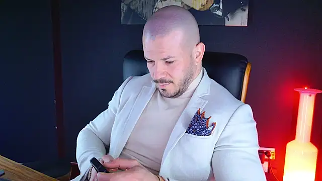 Snapshot of AngeloEric chatting on 11, 12, 2024 AngeloEric online show from 11, 12, 2024