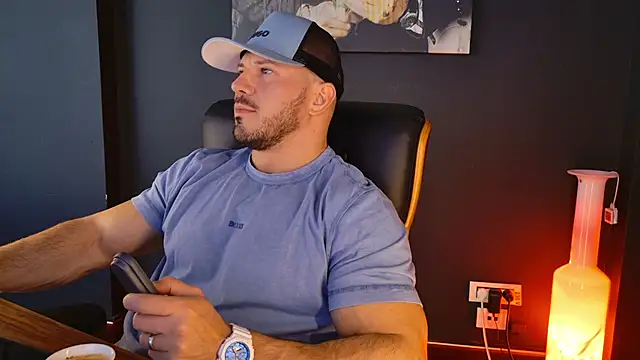 AngeloEric online show from 20, 10, 2025